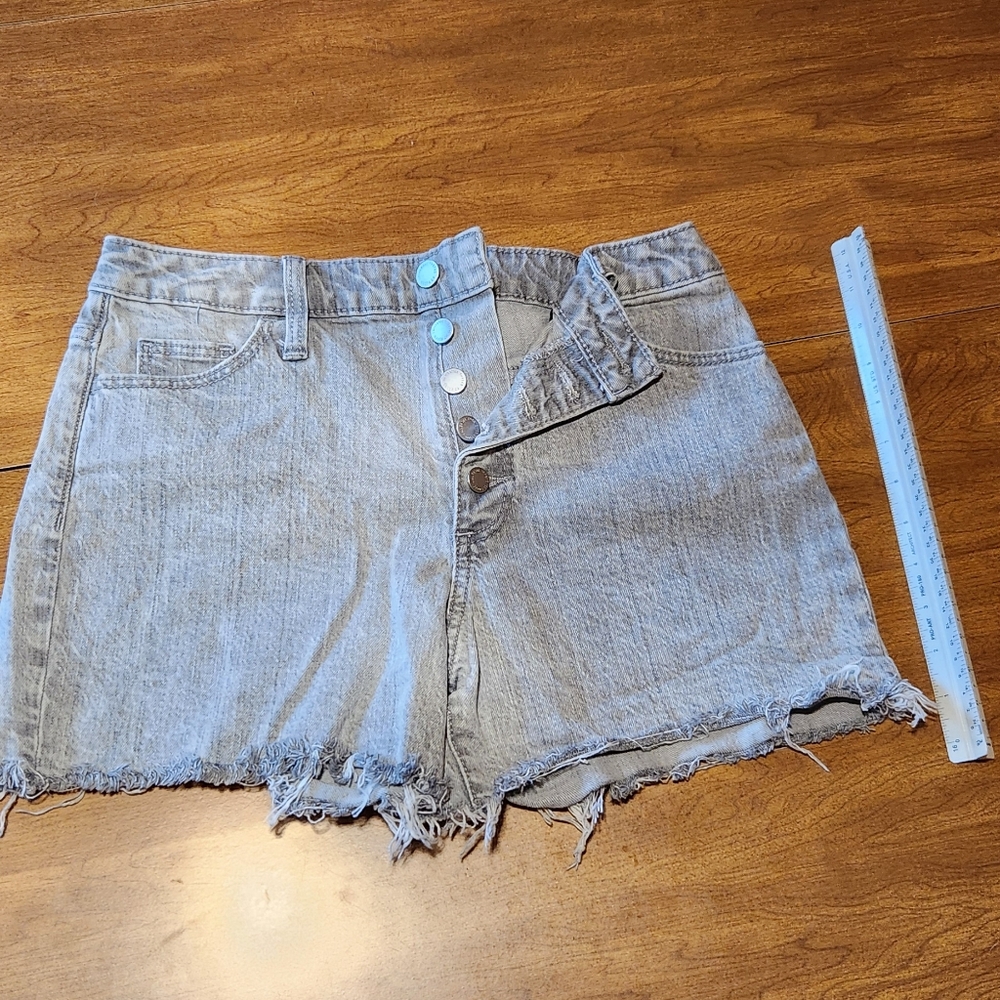 Universal Thread vintage midi jean shorts